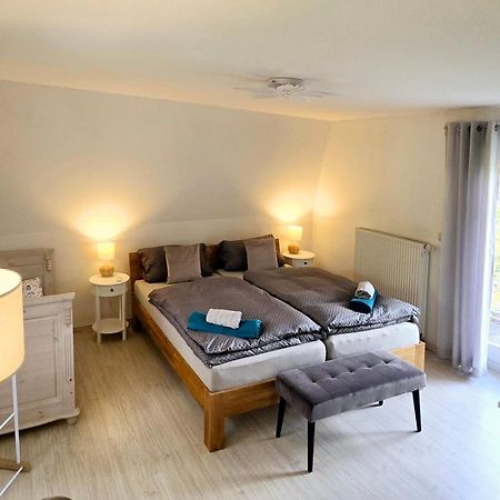Haus Mit 110Qm Und Garten 150M Zum Wasser Stralsund Exterior foto